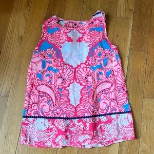 Lilly Pulitzer sleeveless pattern top with back buttons